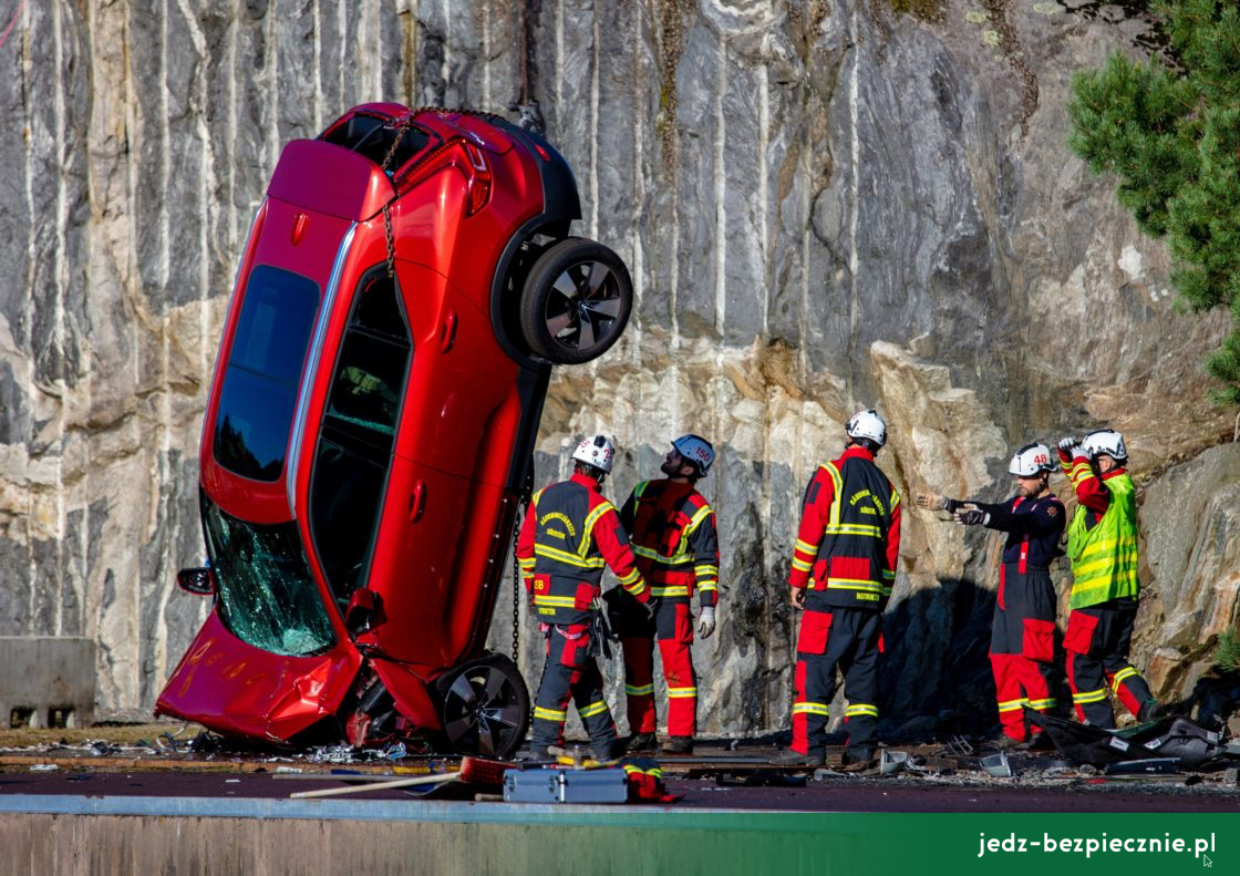 WYDANIE NA WEEKEND | Bezcenna lekcja Volvo dla służb ratunkowych